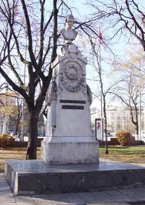 Первый памятник Кольцову в Воронеже